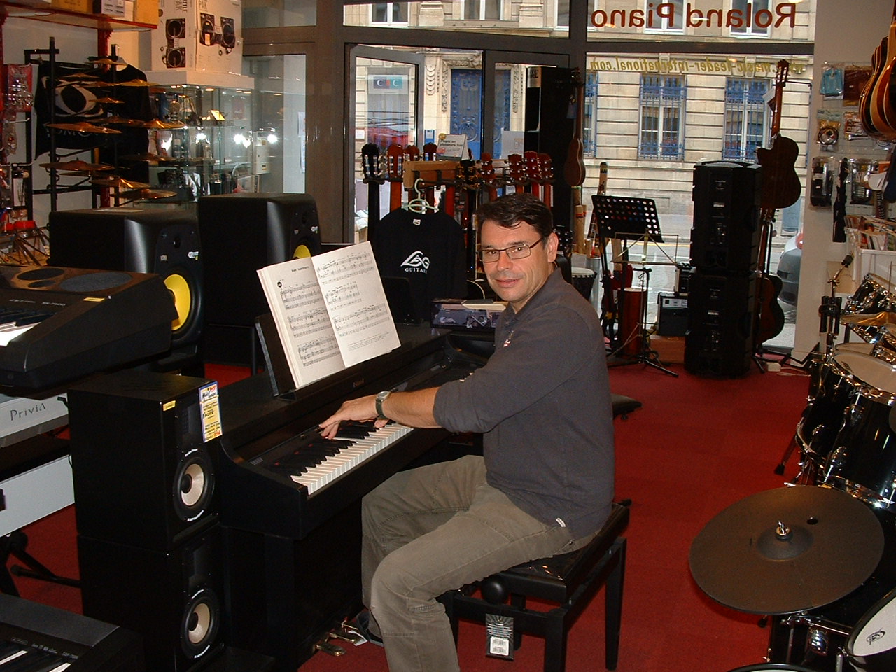 TEMPO MUSIC CLUB