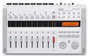 Voir la fiche ZOOM R16