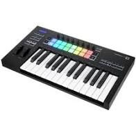 Synths & Home studio novation launchkey 25 