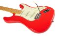 Voir la fiche PRODIPE GUITARS ST80MA FIESTA RED 